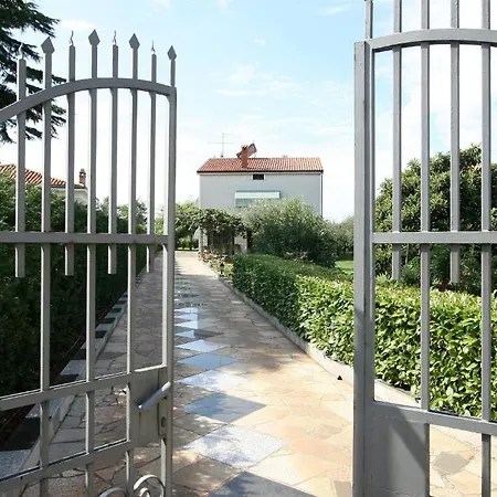 Bella Vista Apartment